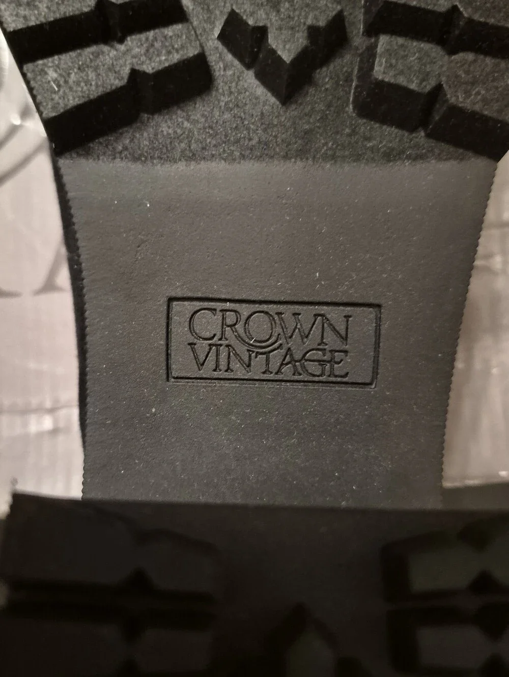 Crown Vintage new box